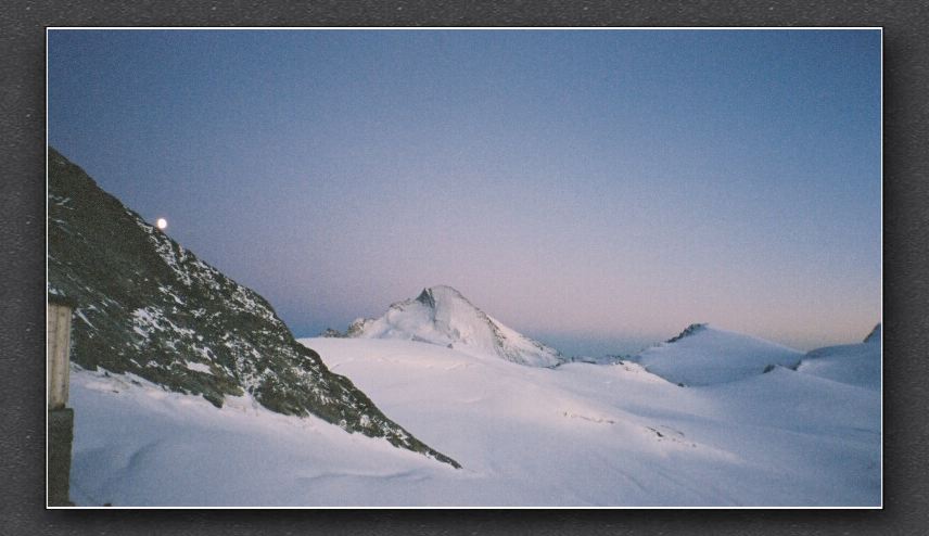 5 Abendstimmung vor der Hütte