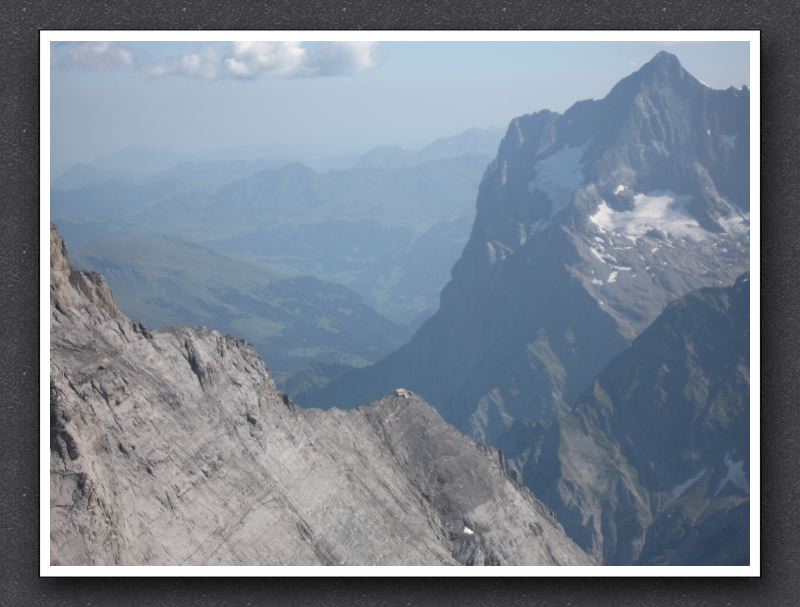 4 Mittellegihütte