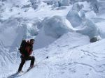 12 Abfahrt mitten durch den Gletscher