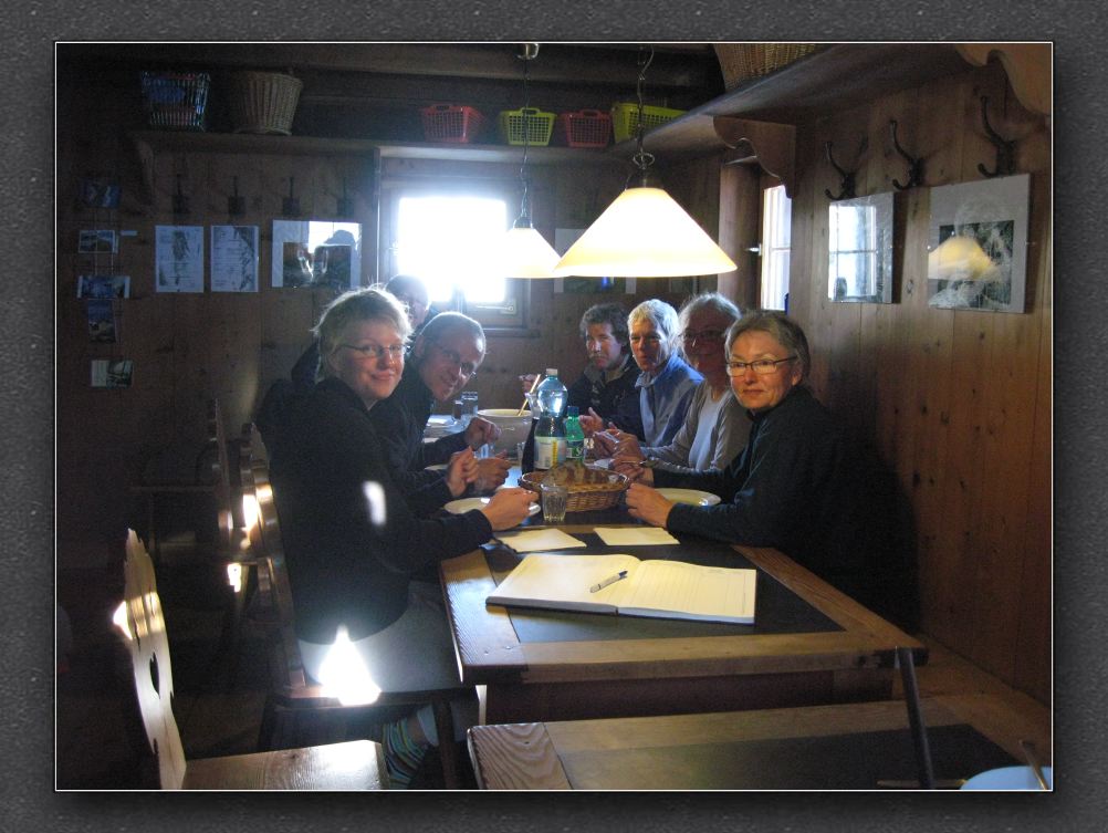 8 Abend in der Zapporthütte